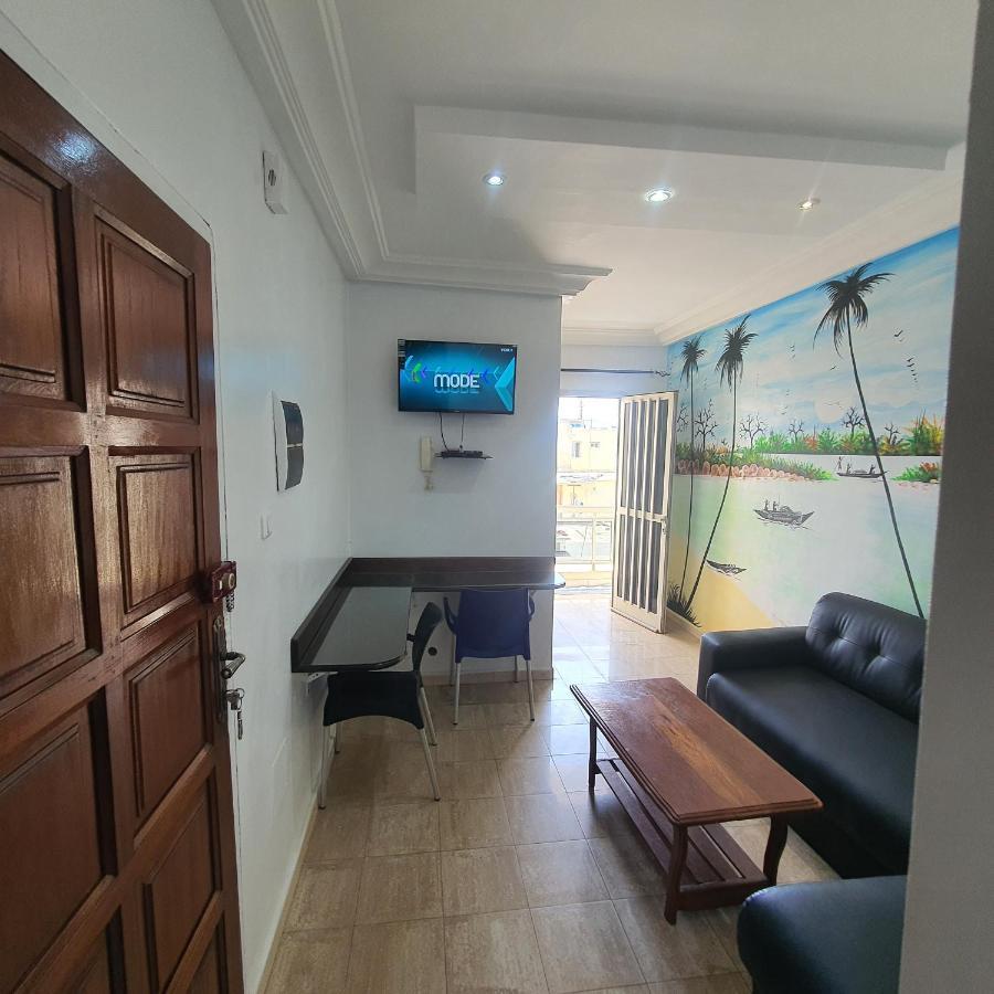 Bricos Appartement Sud Foire Dakar Exterior photo